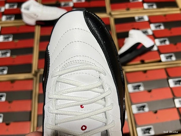 12 740 CT8013- “Red BestValue 9979 Jordan Air Taxi” 0810